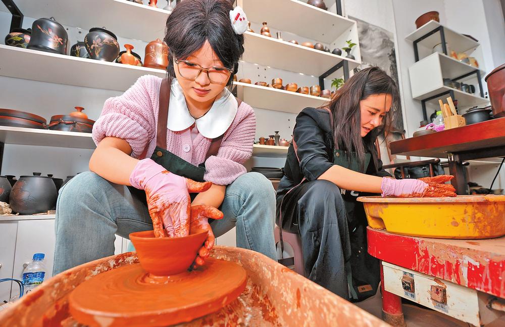 千年紫陶焕生机